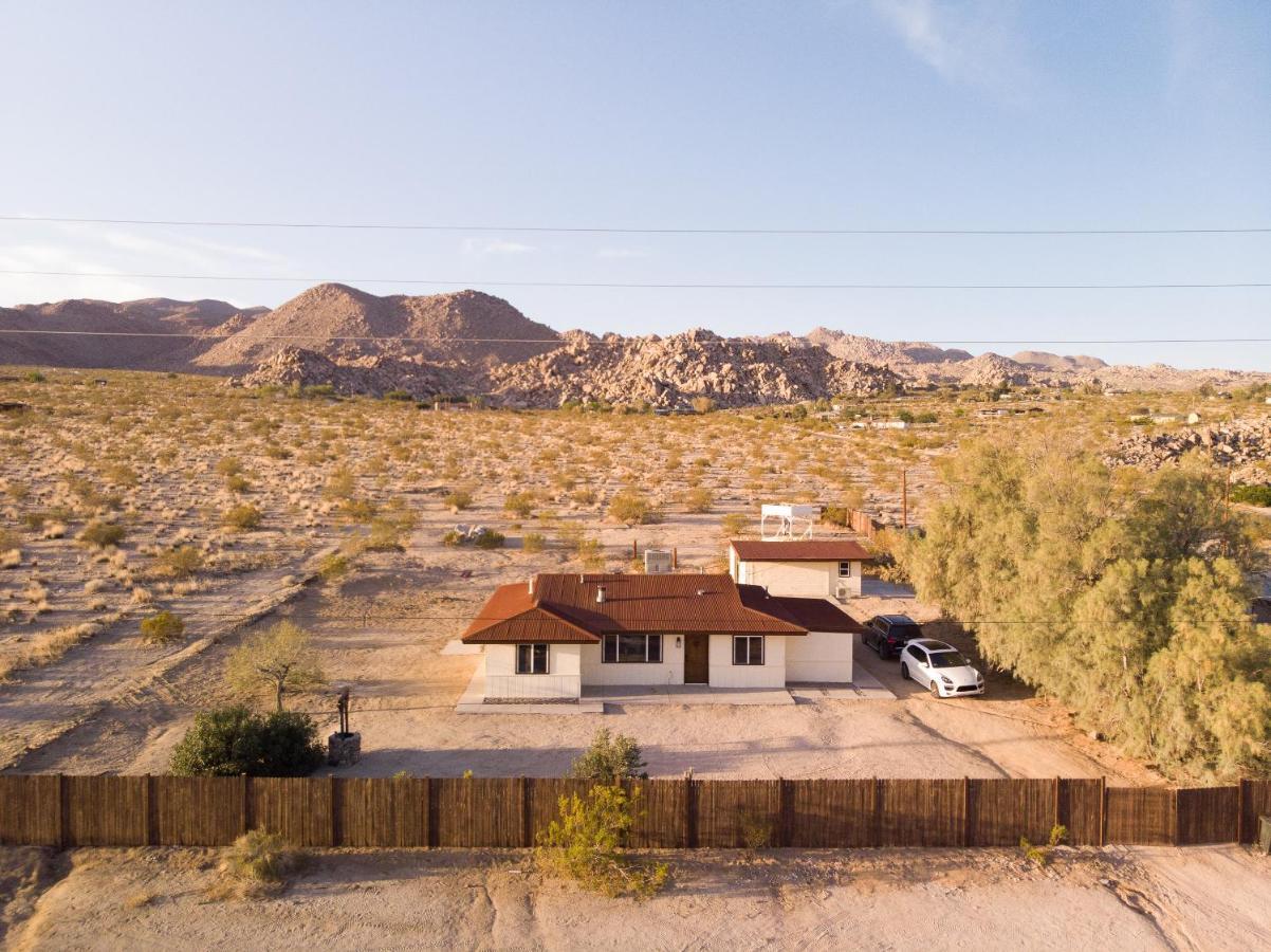@ Marbella Lane - The Moon Designer Home Right Behind The Jtnp Joshua Tree Exterior foto