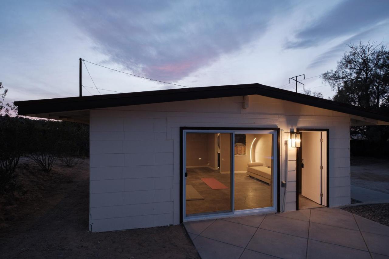 @ Marbella Lane - The Moon Designer Home Right Behind The Jtnp Joshua Tree Exterior foto