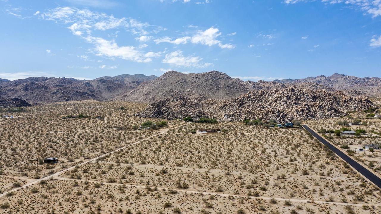 @ Marbella Lane - The Moon Designer Home Right Behind The Jtnp Joshua Tree Exterior foto