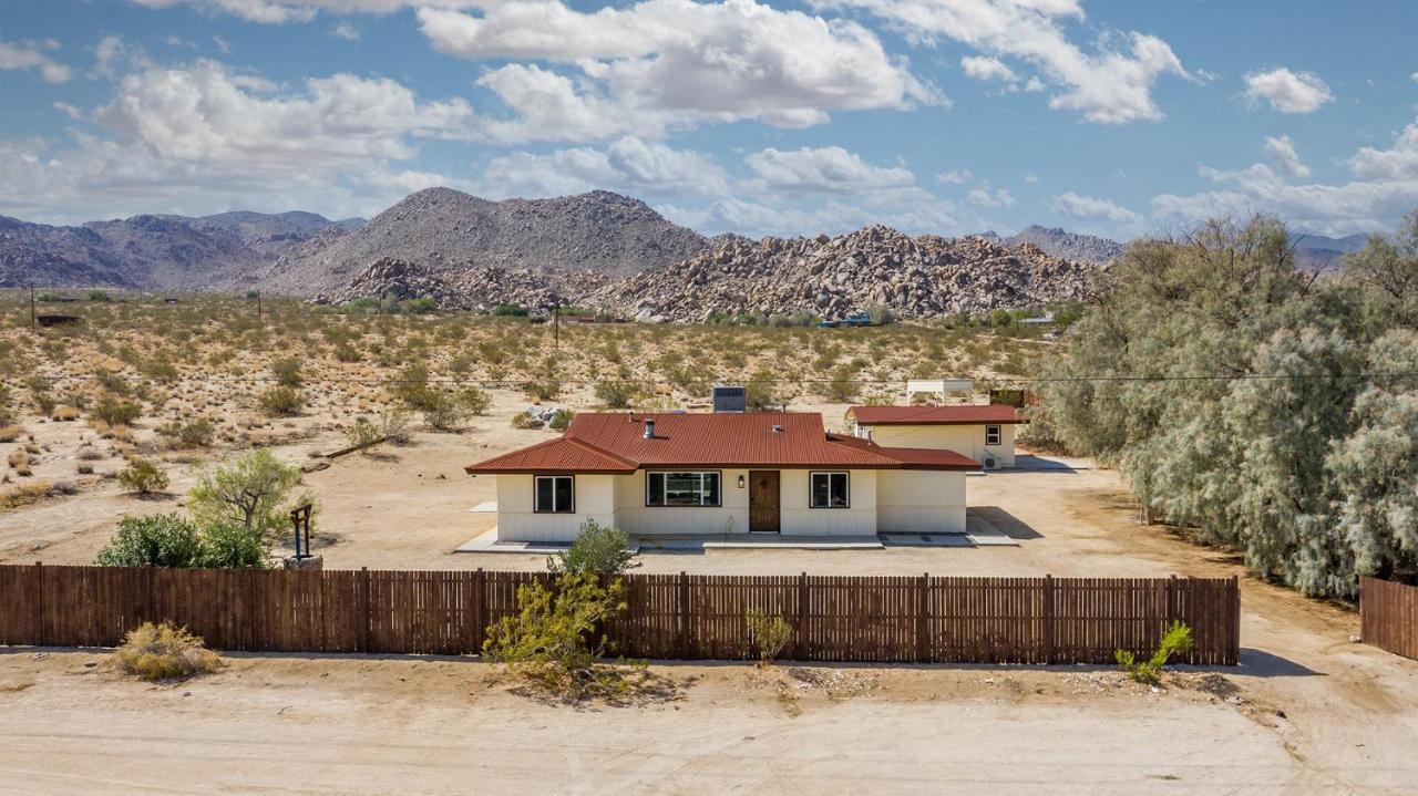 @ Marbella Lane - The Moon Designer Home Right Behind The Jtnp Joshua Tree Exterior foto