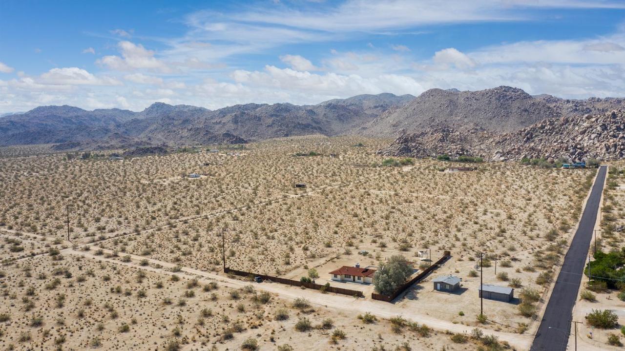 @ Marbella Lane - The Moon Designer Home Right Behind The Jtnp Joshua Tree Exterior foto
